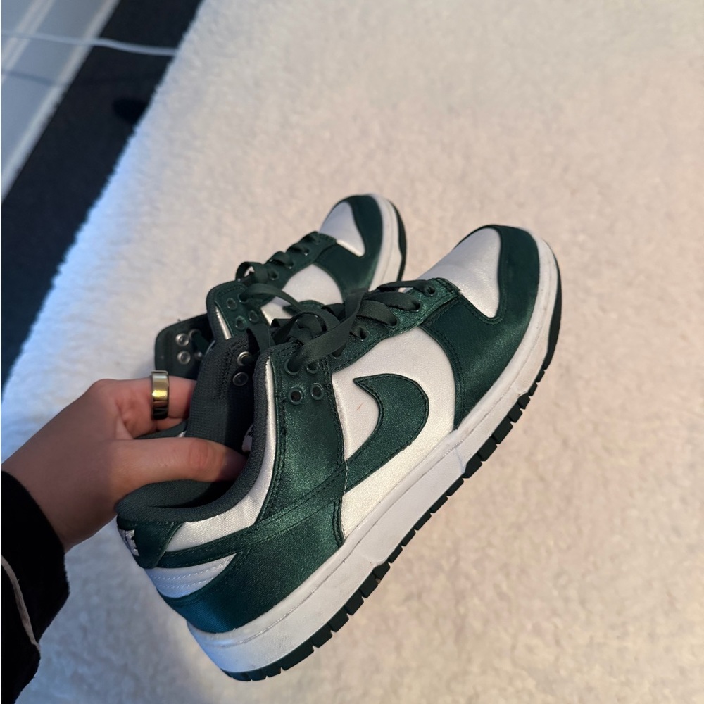 Women’s Dunks